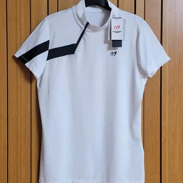 [BUNJANG] Master Bunny Edition Women's Half Zip Short Sleeve T-Shirt White / 마스터바니 여성 사이드 하프 집업 반팔 티셔츠 (새상품)