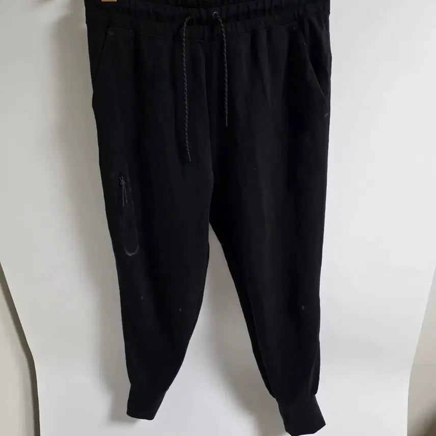 [BUNJANG] Nike Women's Tech Fleece Jogger Pants Black XL / 나이키 정품 우먼스 테크 플리스 조거 팬츠 블랙 XL(80)