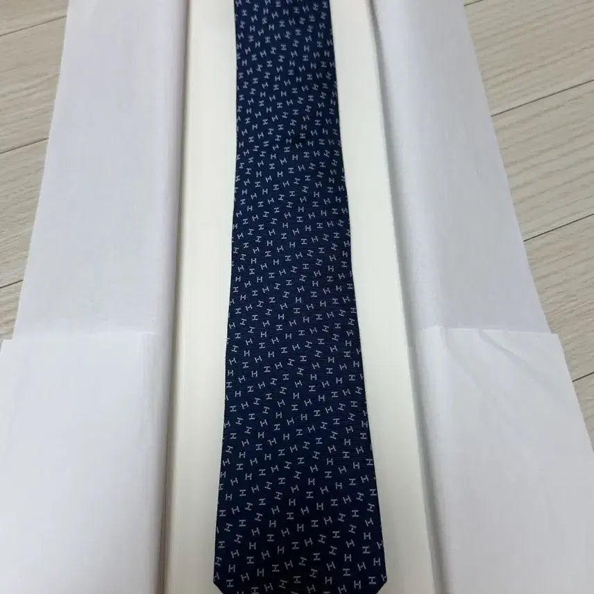 [BUNJANG] Hermes H Pattern Silk Tie Navy / [OS] 에르메스 H패턴 넥타이