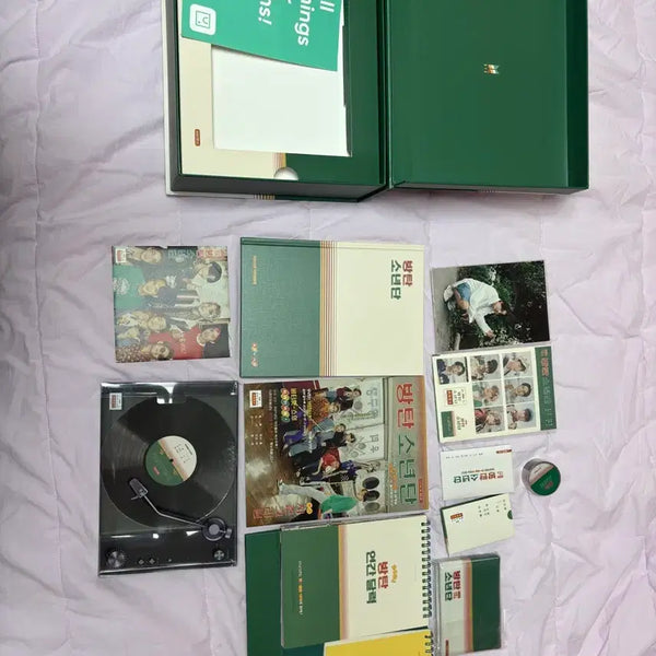 [BUNJANG] BTS 2021 Season's Greetings Bundle Set / 방탄 BTS 2021 시즌그리팅