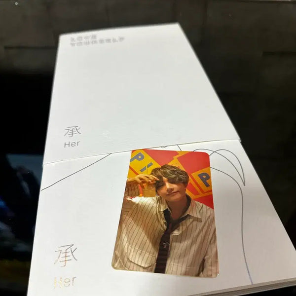 [BUNJANG] BTS Love Yourself Album V Photocard / 방탄소년단 LOVE YOUR SELF 앨범(뷔 V 포카)