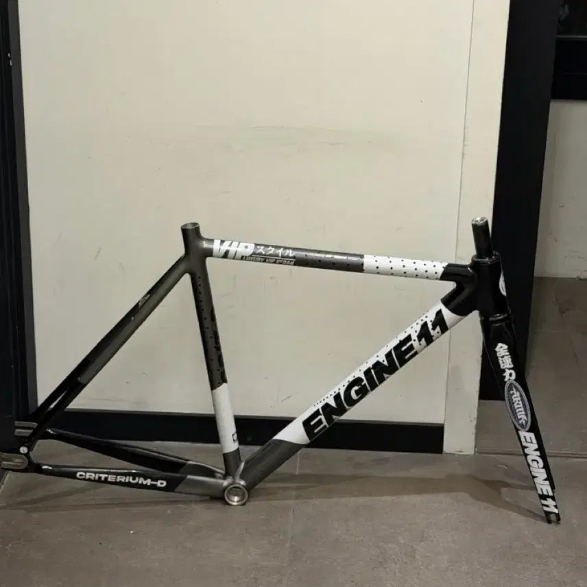 [BUNJANG] Engine11 CritD Frame Set - Black Charcoal (Neon Charcoal) - Size S / S사이즈 무하자급 엔진11 크릿디 블랙차콜(네온차콜) 프레임셋