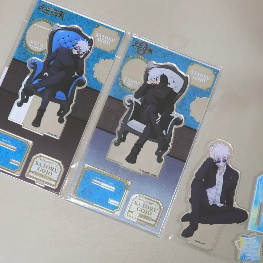 [BUNJANG] Jujutsu Kaisen Gojo Satoru Loft Plaza Acrylic Stand Set (Blue Chair & White Chair) / 주술회전 로프트플라자 블루체어 화이트체어 고죠사토루 아크릴스탠드 3종 일괄