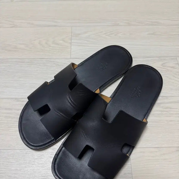 [BUNJANG] Hermes Izmir Black Size 43 / 에르메스 이즈미르 블랙 43사이즈
