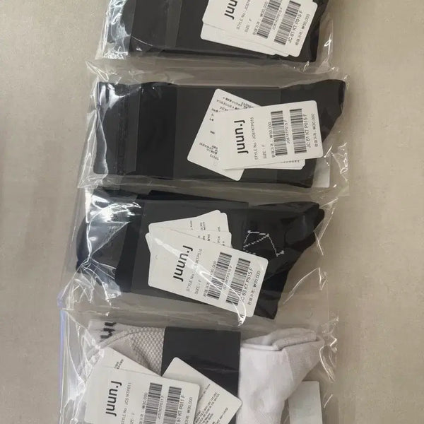 [BUNJANG] Juun.J Men's Logo Socks 4-Piece Bundle / 준지(Juun.J) 남성 로고 정품 삭스 양말 4개 일괄 새상품 판매합니다
