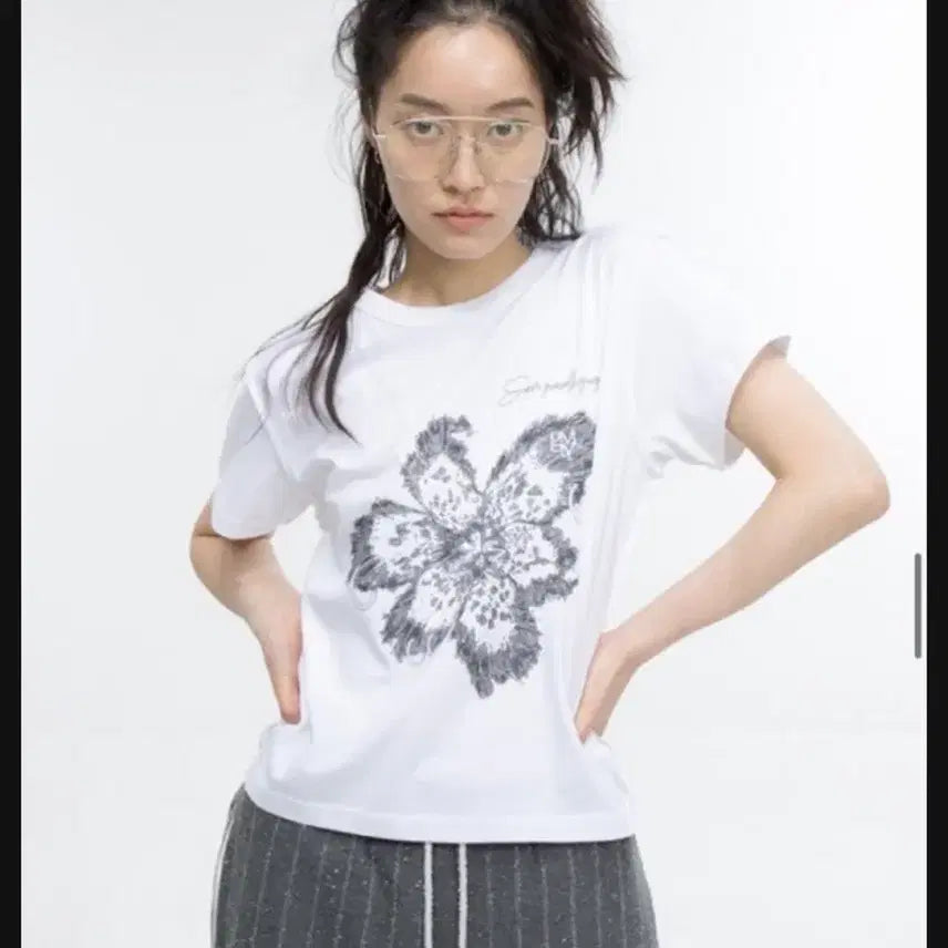 [BUNJANG] Kim Mi-deok Half Sleeve T-Shirt / 김미더영 반팔티