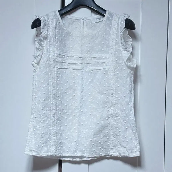[BUNJANG] Nanninggu Punching Lace Cotton Sleeveless Tank White / 난닝구 펀칭 레이스 코튼 민소매 나시 화이트