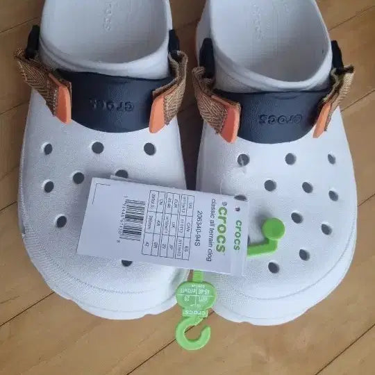 [BUNJANG] Crocs Classic All-Terrain Clog White / 크록스 클래식 올터레인 클로그 화이트