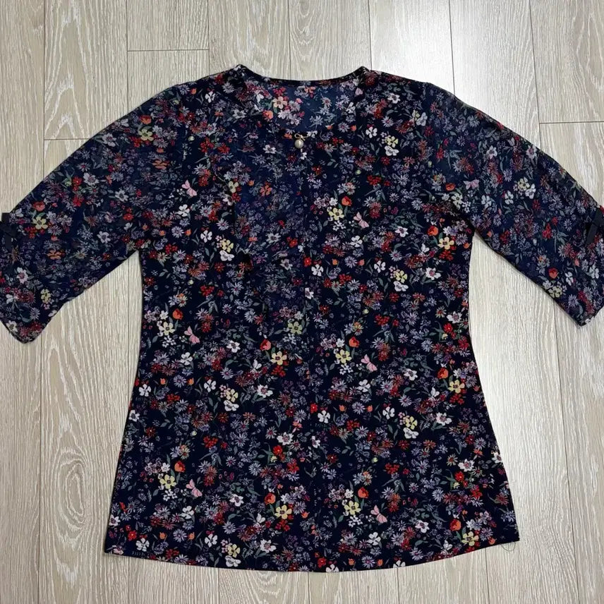 [BUNJANG] Women's Floral Chiffon Blouse / 상태좋음)여성블라우스.쉬폰.7부.반팔.여름옷.플라워블라우스.여자상의.블라우스.