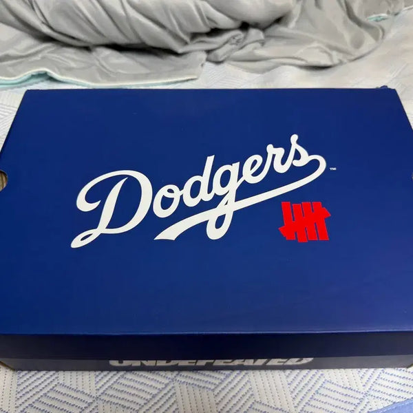 [BUNJANG] Converse x Undefeated x LA Dodgers Collaboration High-Top Sneakers Navy Size 290 / 새상품 컨버스 X 언디핏 X LA다저스 콜라보 하이탑 네이비 290사이즈