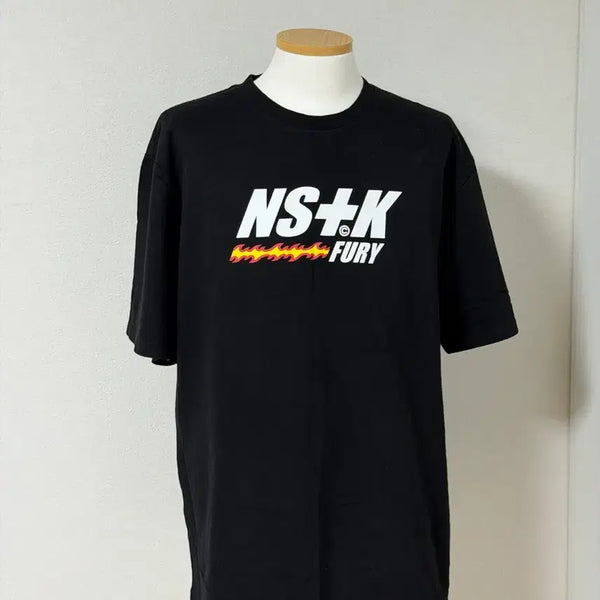 [BUNJANG] Nest Kick Short Sleeve T-Shirt / 네스티킥 반팔 티셔츠