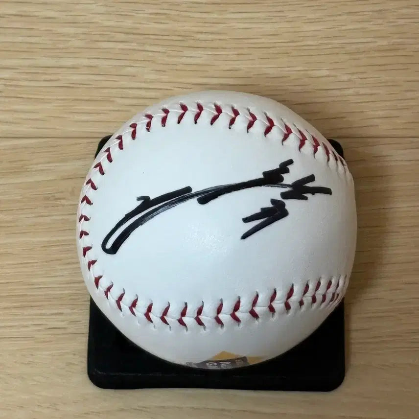 [BUNJANG] Doosan Bears Jeong Soo-bin Autographed Baseball / 두산베어스 정수빈 친필싸인볼