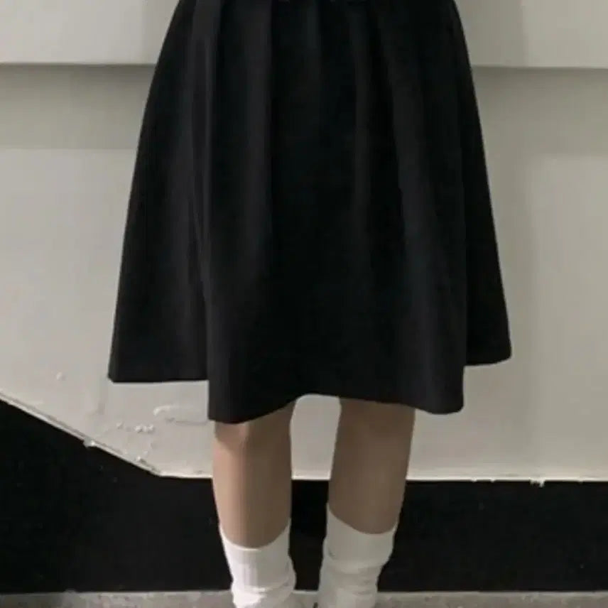 [BUNJANG] Black Flare Midi Skirt / 블랙 플레어 미디 스커트