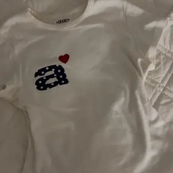 [BUNJANG] Aeae Short Sleeve T-Shirt White OS / aeae 반팔티 반값에 드립니다