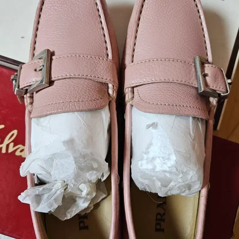 [BUNJANG] Prada Women's Leather Flat Shoes / 프라다 플랫슈즈