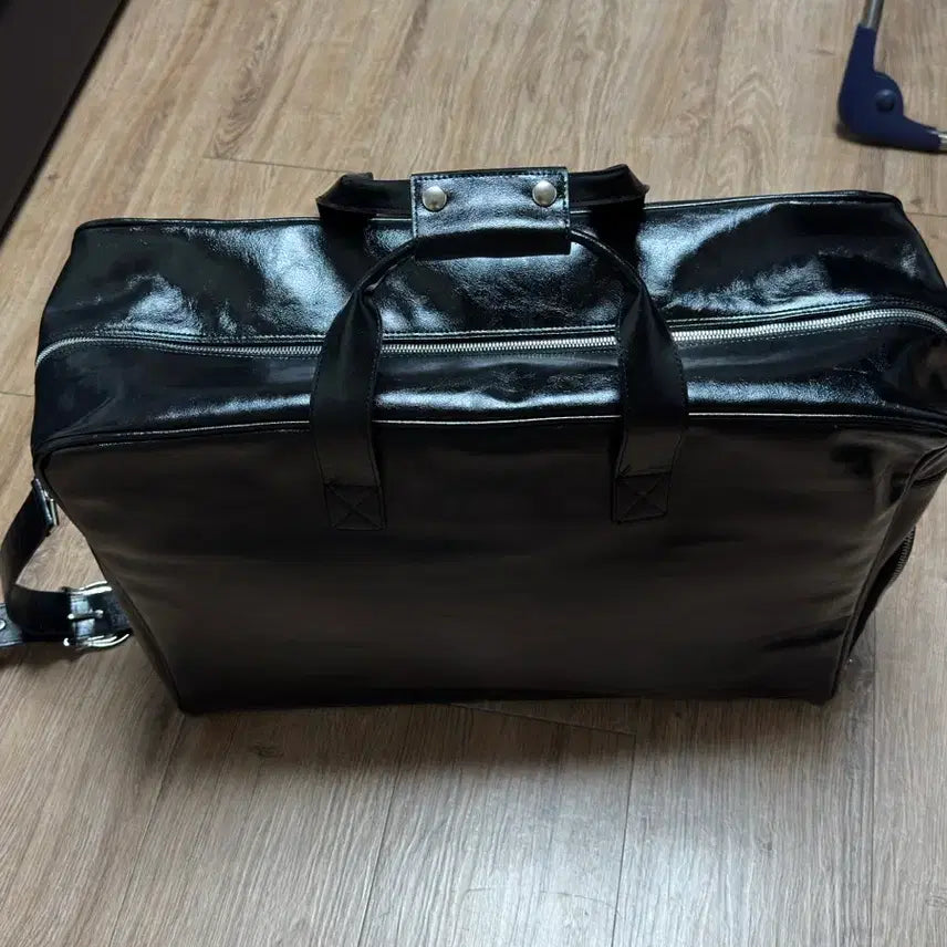 [BUNJANG] Influencer Developed Lightweight Sports & Business Bag / 18만원짜리 가방 정말 유명합니다. 스포츠 가방. 업무가방. 새상품