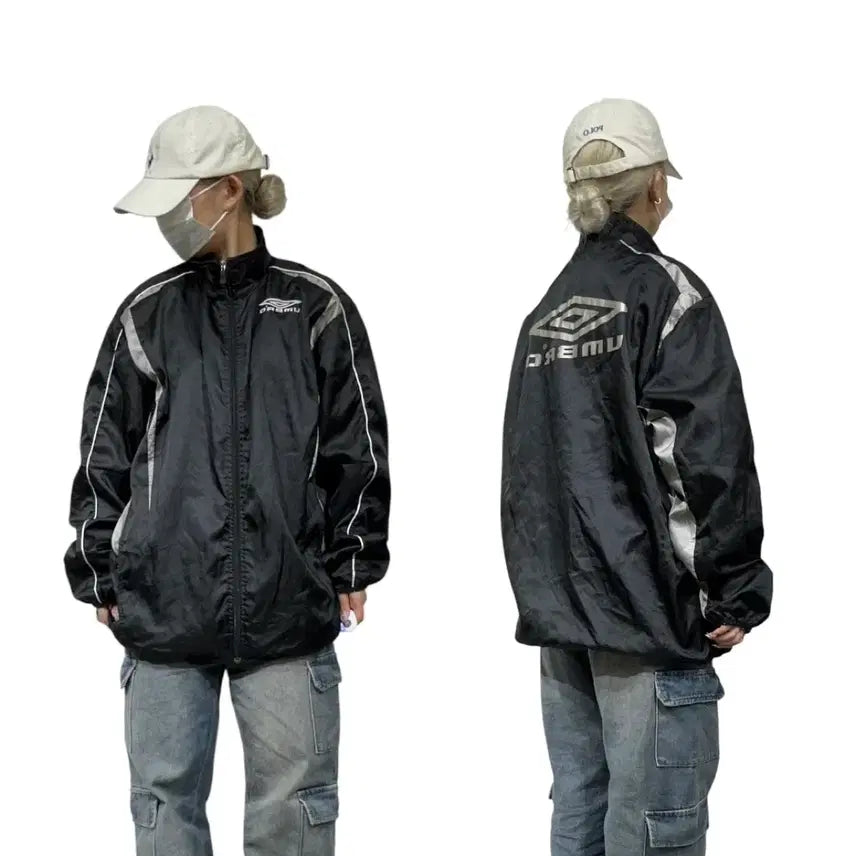 [BUNJANG] Umbro Black Big Logo Side Line Oversized Windbreaker Track Jacket XL / 엄브로 블랙 빅 로고 사이드 라인 오버핏 바람막이 트랙 자켓 XL