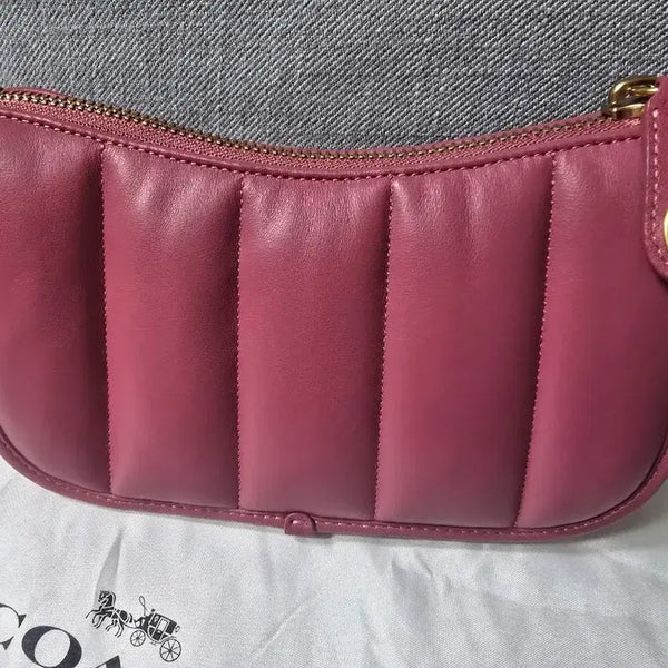 [BUNJANG] Coach Quilted Shoulder Bag Pink / 코치 퀼팅 숄더백 핑크