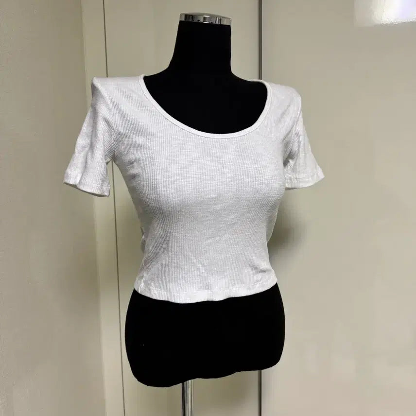 [BUNJANG] White Cotton Modal Deep Round Neck Short Sleeve T-Shirt / (새상품) 화이트 면 모달 딥 라운드 반팔 티