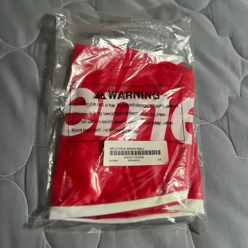 [BUNJANG] Supreme Inflatable Beach Ball Red/White / 슈프림 인플레이터블 비치볼 레드/화이트