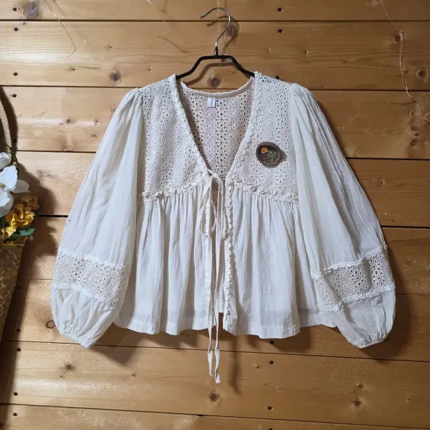 [BUNJANG] Lace Trimmed Cardigan / 레이스배색가디건. /코사지 코디용입니다