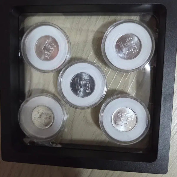 [BUNJANG] 1981 1 Won Banknote Coin Set (5 Pieces) / 1981년 은행권 1원 주화 5개 세트