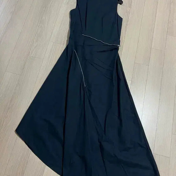 [BUNJANG] COS Two-Way Adjustable Length Sleeveless Ribbed Long Dress / 코스 COS 투웨이 길이조절 원피스 블랙 슬리브리스 집 드레스 바스락 민소매 롱 나시