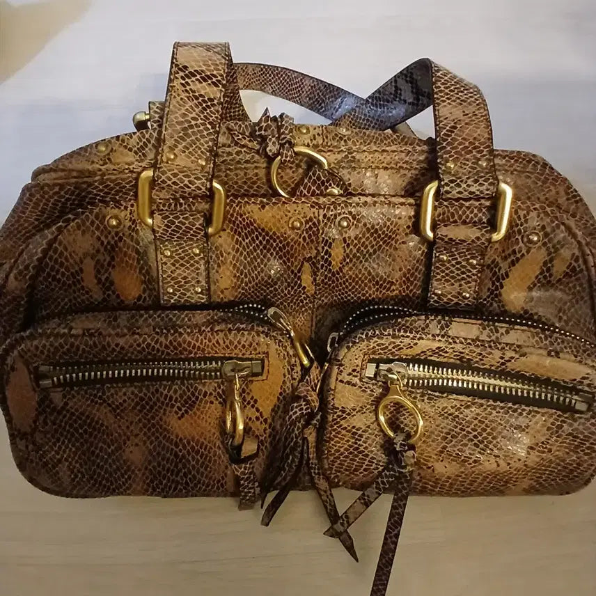 [BUNJANG] Vampire Embossed Shoulder Bag / 뱀피 숄더백
