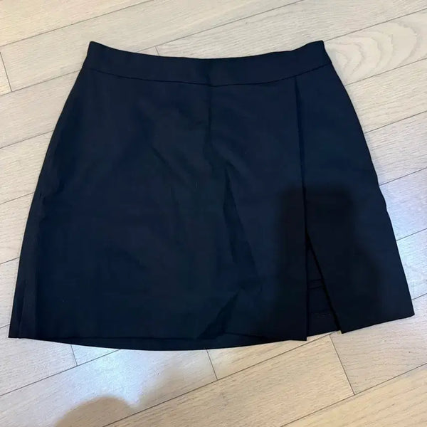 [BUNJANG] Black Slit Mini Skirt / 블랙 슬릿 미니스커트