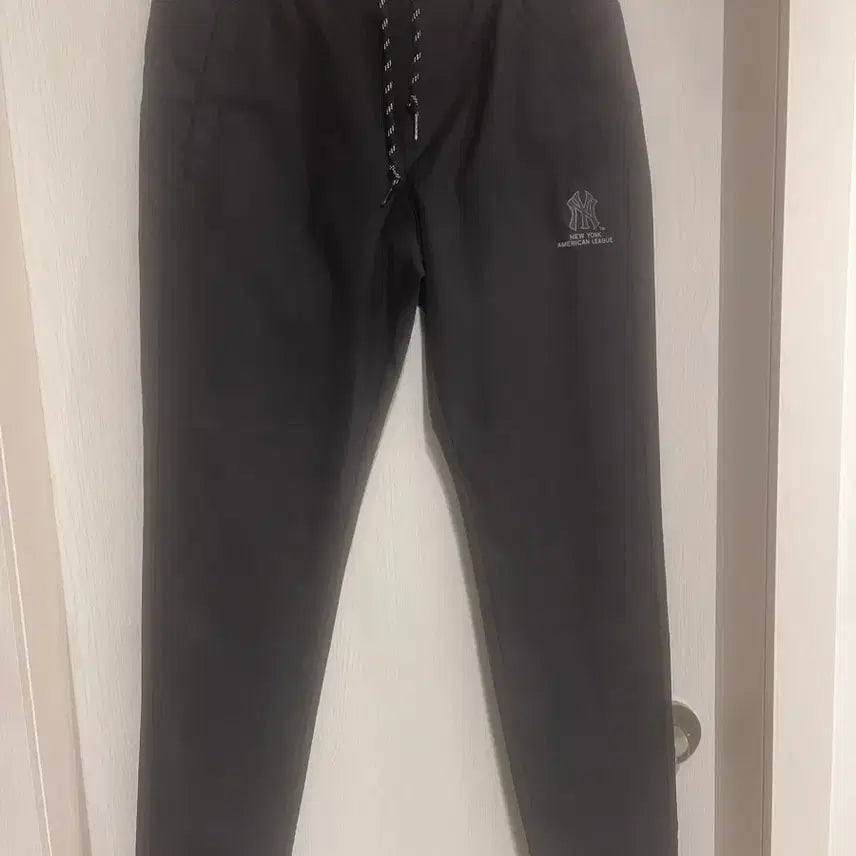 [BUNJANG] MLB Major League Training Jogger Pants Black / MLB 메이저리그 트레이닝 바지 블랙
