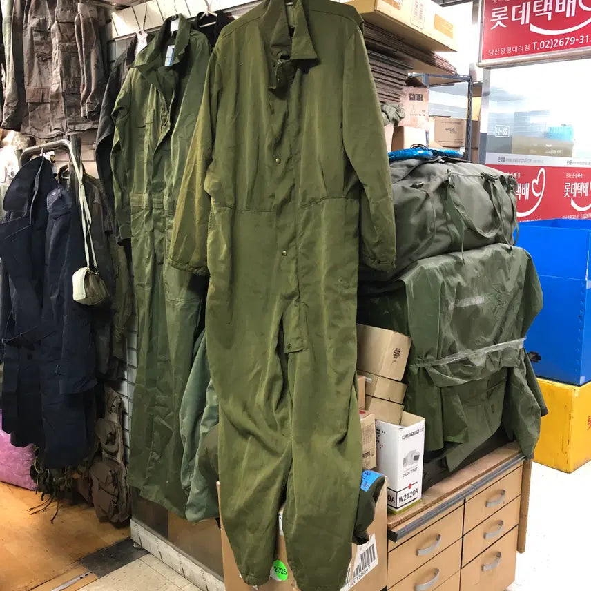 [BUNJANG] US Army Mechanic Coveralls (Size Large, Genuine Issue, Vintage Repaired) / 32. [사이즈 라지 / 미군 정품] 미군 메카닉 겨울용 두꺼운 방한 커버롤 정비복 (빈티지 수선 및 흔적) - 중고 85