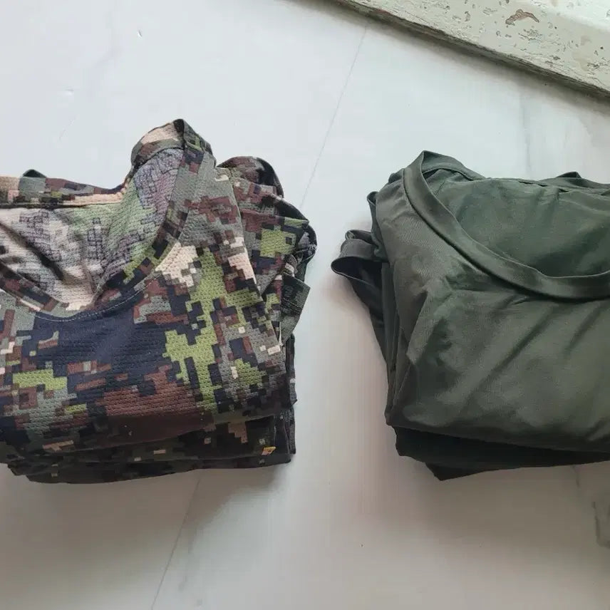 [BUNJANG] ROKA Digital and Olive T-Shirts (Size 100) / ROKA 로카 티셔츠 런닝 (디지털 / 국방)