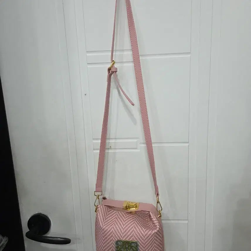 [BUNJANG] Loewe Style Pink Shoulder Bag / 로에베스타일 핑크가방 팔아요