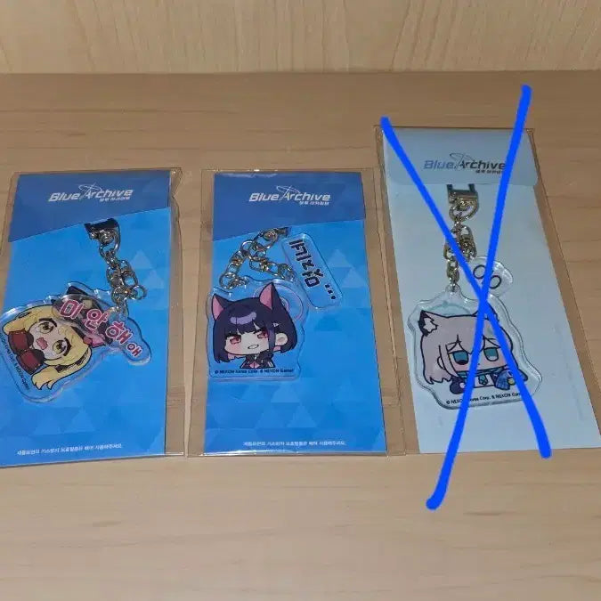 [BUNJANG] Blue Archive KakaoTalk Emoticon Acrylic Keyring (Sealed) / 블루 아카이브 카카오톡 이모티콘 선물하기 아크릴 키링 미개봉