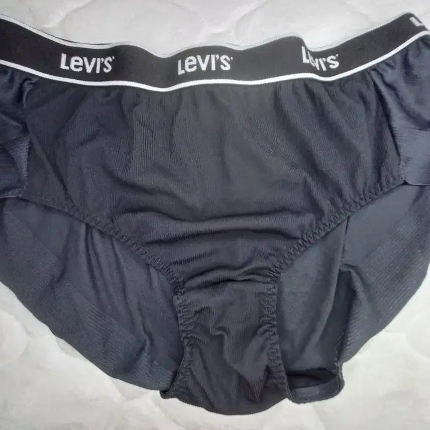 [BUNJANG] Levi's Women's Black Underwear Panty (Used) / 리바이스 여성 속옷 팬티 블랙 중고