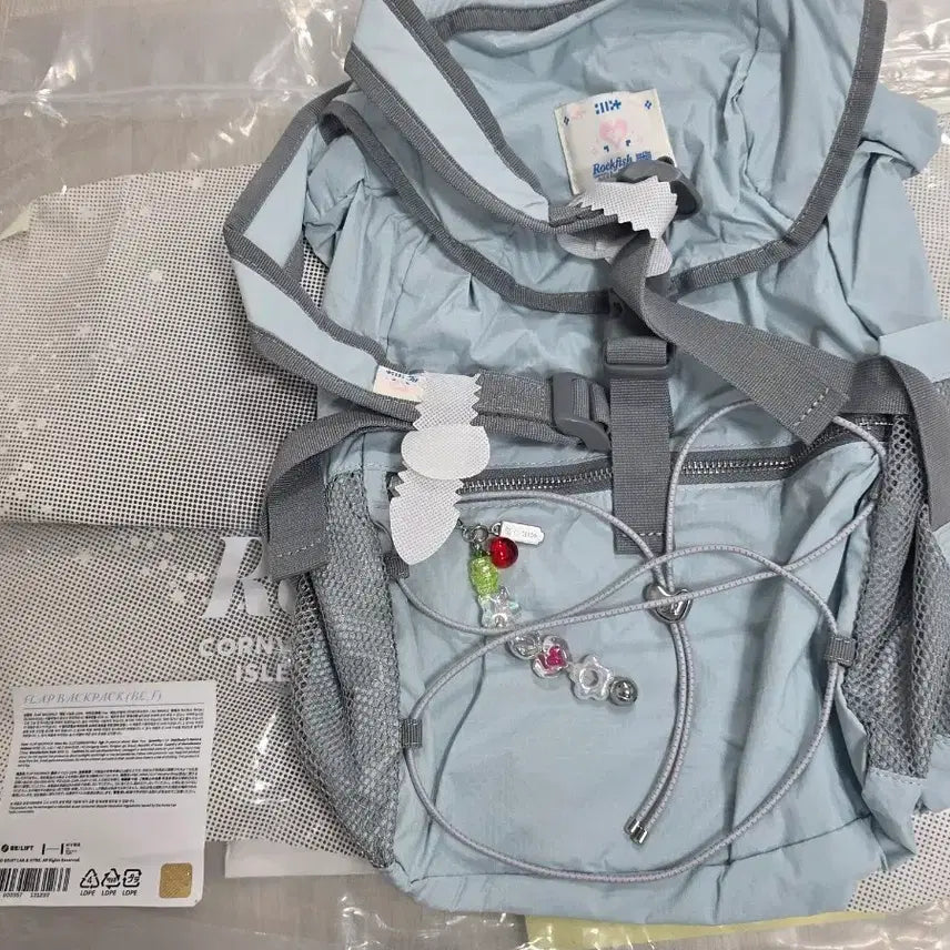 [BUNJANG] Rockfish Weatherwear x Irit Flap Backpack Sky Blue / 락피쉬웨더웨어와아일릿이협업하여 출시한 '플랩 백팩 스카이블루'