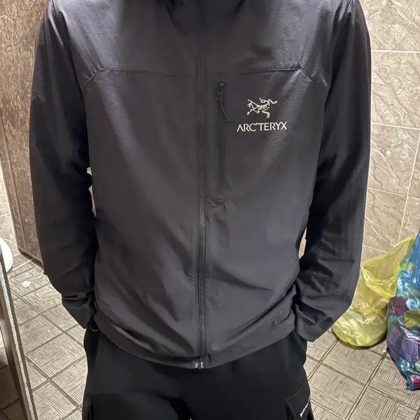 [BUNJANG] Arc'teryx Squamish Hooded Jacket / 아크테릭스 스쿼미시