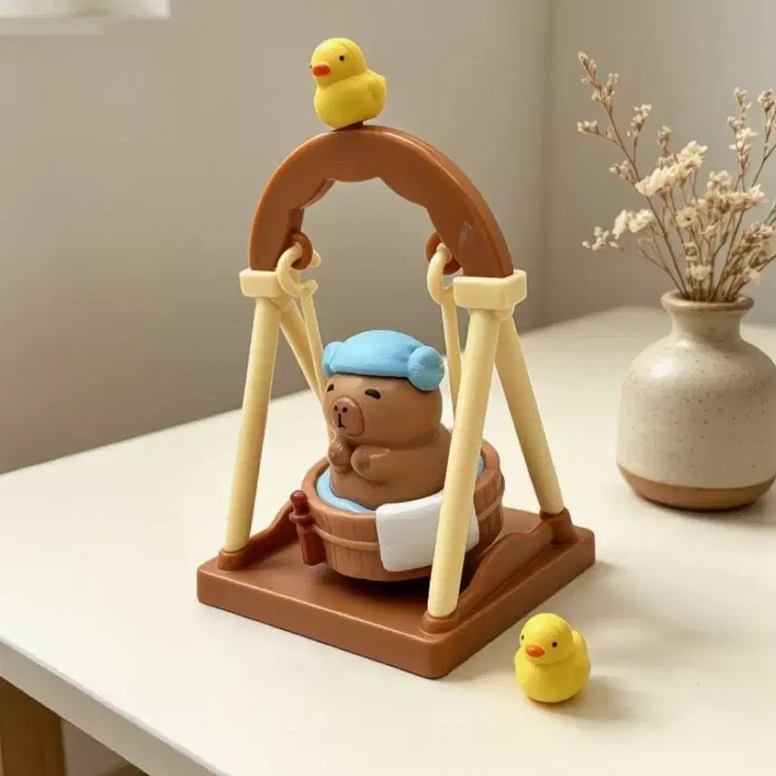 [BUNJANG] Sealed Capybara Figure with Hot Spring and Swing / [미개봉] 온천하며 그네타는 카피바라 피규어