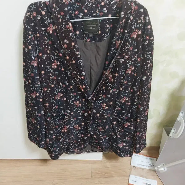 [BUNJANG] Thursday Island Flower Velvet Jacket / Thursday Island 플라워 벨벳 재킷