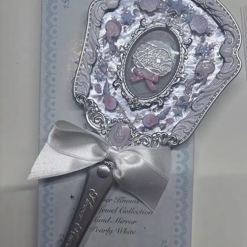 [BUNJANG] Flower Knows Shells Jewel Collection Mirror No. 1 Pearly White / (박스O)플라워노즈 조개 쉘즈쥬얼 컬렉션 손거울 1호 펄리 화이트 shells jewel