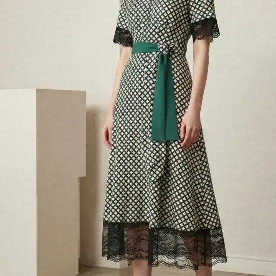[BUNJANG] Lenibon Lace Midi Dress / 55.레니본 레이스 여성여성 미디길이원피스