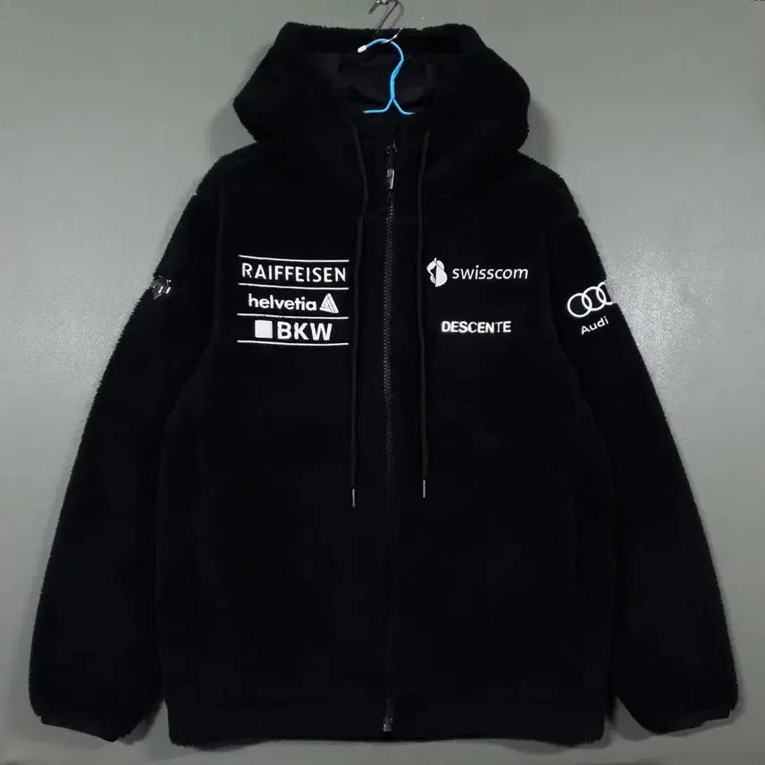 [BUNJANG] Descente 20FW Swiss Ski Team Sherpa Fleece Hooded Zip-up Black / 데상트 신형 20FW 은장 스위스스키팀 셰르파 플리스 후드집업 블랙 95