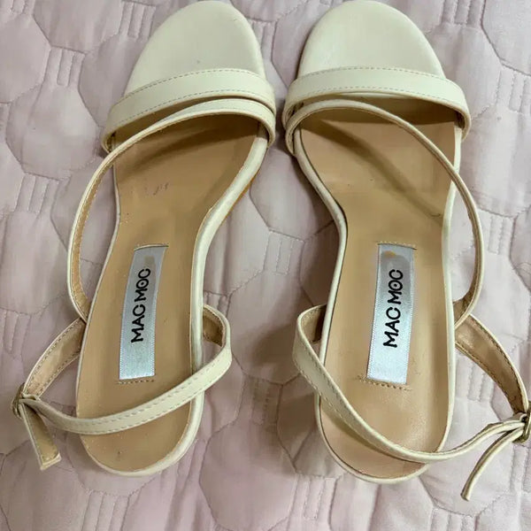 [BUNJANG] MAO MOC Ivory Heeled Sandals / MAO MOC 샌들힐