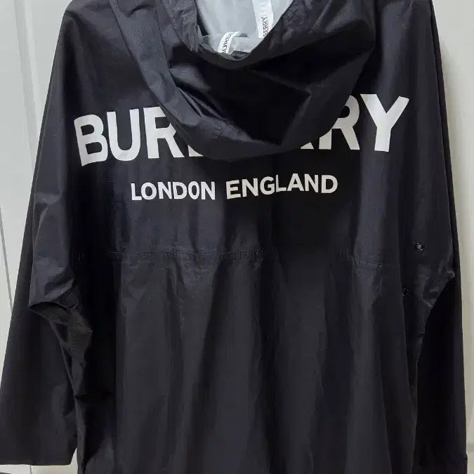[BUNJANG] Burberry Style Anorak Rain Jumper Black Size M (Fits 105-110) / 버버리 아노락 스타일 바막(레인)점퍼블랙  M 사이즈 중고제품( 105~110)크게나온옷