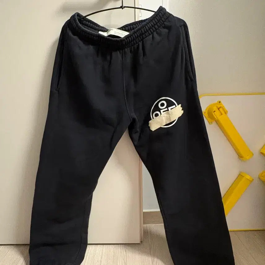 [BUNJANG] Off-White Tape Jogger Pants - Size S / 오프화이트 테이프 조거팬츠 S