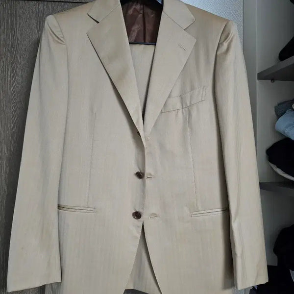 [BUNJANG] Sovereign House Solaro Beige Suit - Size 48 / 소버린하우스 솔라로  베이지 수트 48
