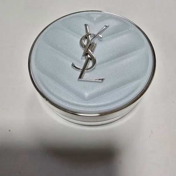 [BUNJANG] Yves Saint Laurent All Hours Blur Cushion Foundation (New) / 신상 입생로랑 올아워 블러쿠션 본품(새상품)