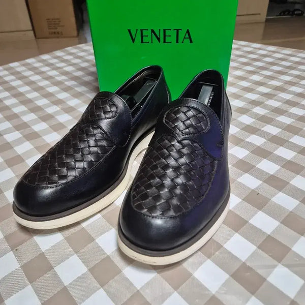 [BUNJANG] Bottega Veneta Intrecciato Loafers Size 42 (US 9) / 보테가 베네타 인트레치아토 로퍼 270