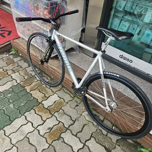 [BUNJANG] Unknown Silver Complete Bike / 언노운 은색 완차 판매해요