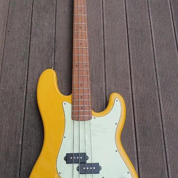 [BUNJANG] Ventilobio Butter Yellow Bass Guitar / 벤티볼리오 버터옐로우 베이스기타 상태A급 #전국안전택배#